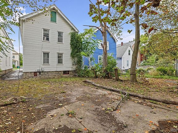 2nd image of 97 Merrimac St