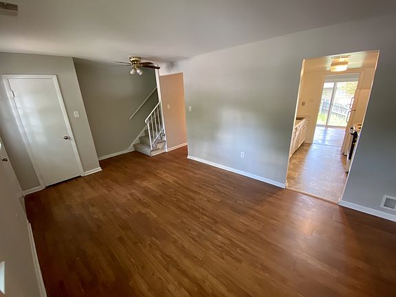 4th image of 3903 Breezy Ct