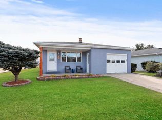 208 Parisian Ct, Toms River, NJ 08757