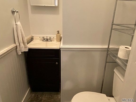 5th image of 530 Hudson Ave APT B3