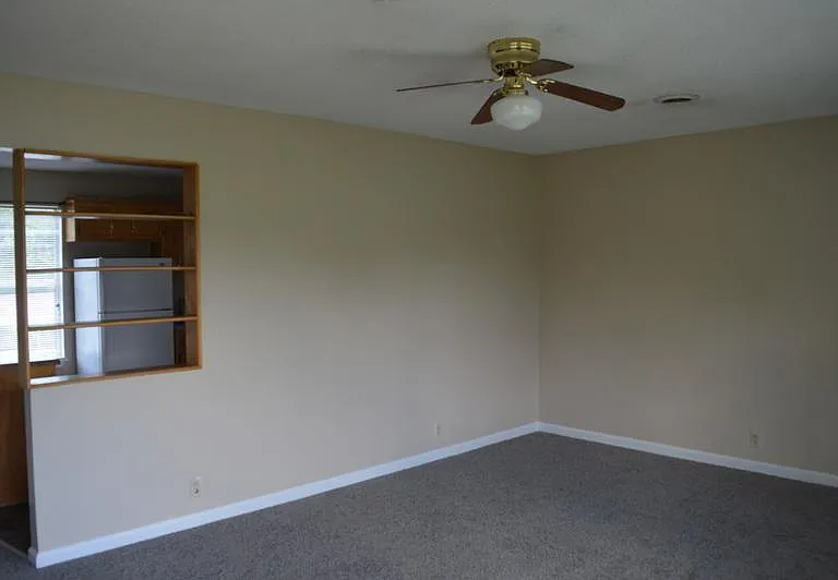 6 Cable Rd — Photo 3
