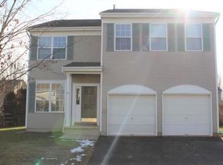 71 Manley Rd, Pennington, NJ 08534