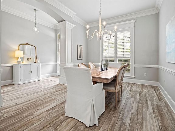 5th image of 1005 Avenue Saint Germain