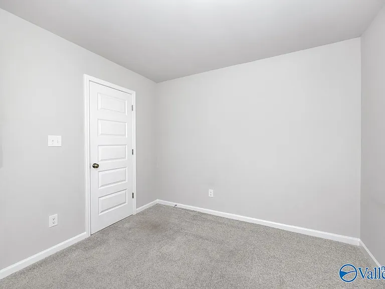 104 Jerrie Lynn Blvd — Photo 22