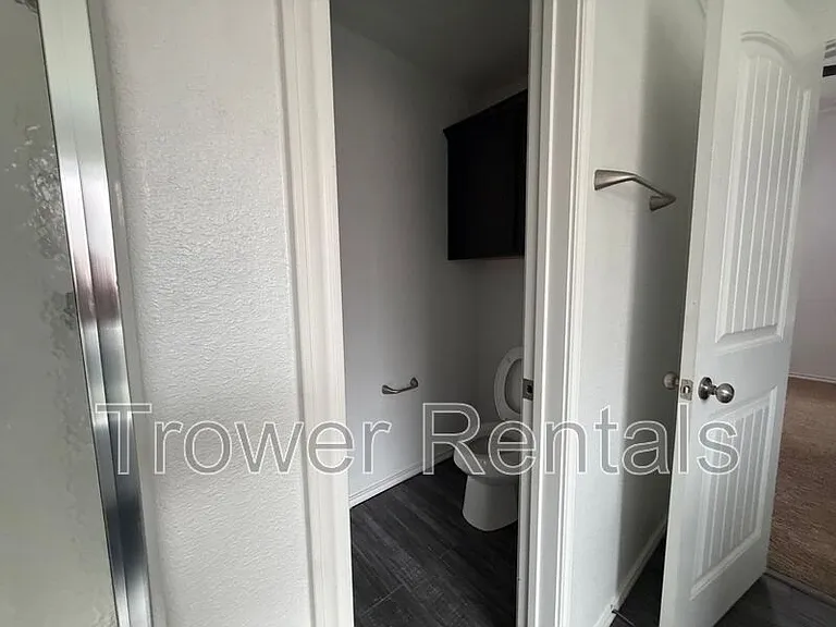 9804 Sagebrush Ave — Photo 6