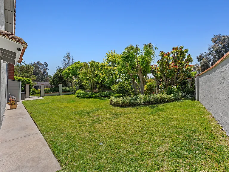 1533 Deerfoot Dr — Photo 35