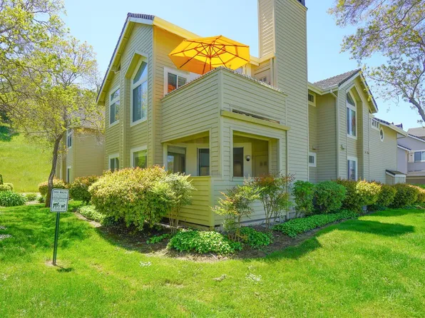 381 Porthole Ct, Hercules, CA 94547