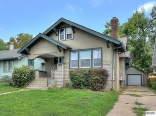 2878 Newport Ave, Omaha, NE 68112