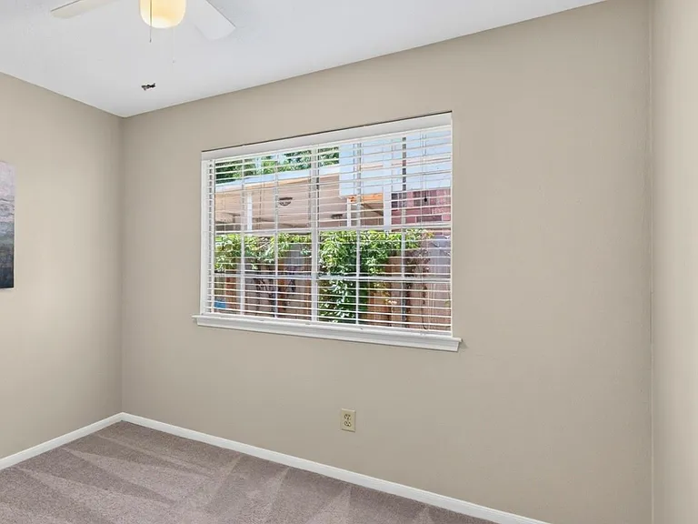 4415 Echo Falls Dr — Photo 14