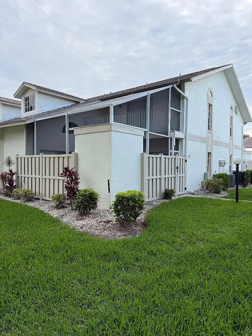 3 bed, 1250 sqft, $1,600 — Photo 1