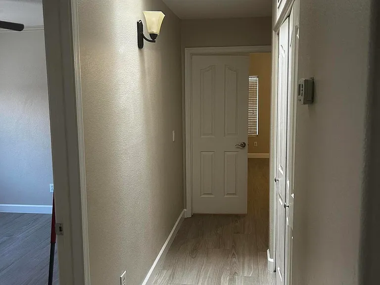 1489 S Dove St — Photo 19
