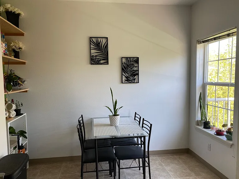 2835 SW Western Blvd #104 — Photo 6