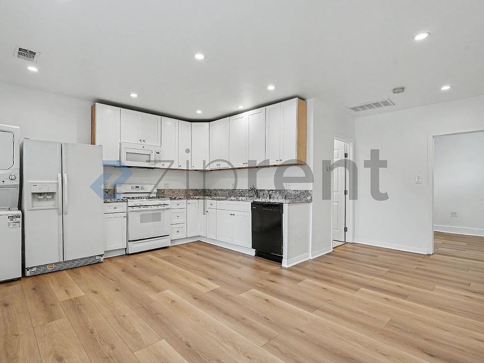 1st image of 2039 Warren St