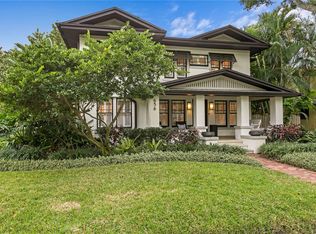 656 16th Ave NE, Saint Petersburg, FL 33704
