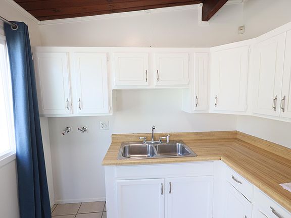 2nd image of 2432 Merrywood St