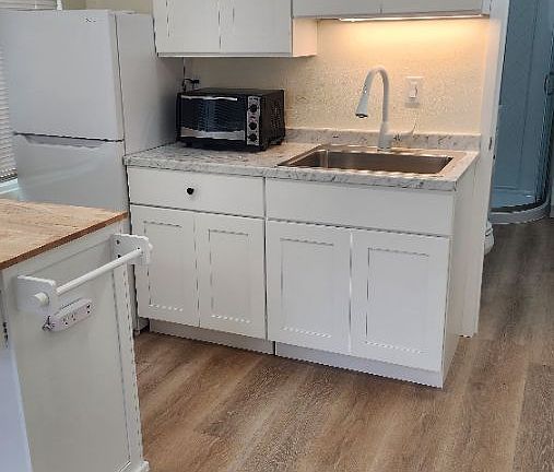 3rd image of 20521 Viking Ave NW