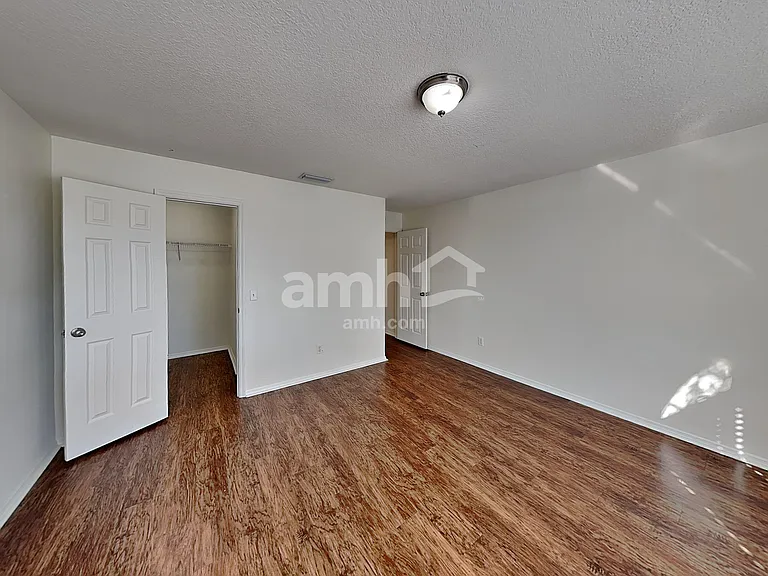 312 116th St E — Photo 14