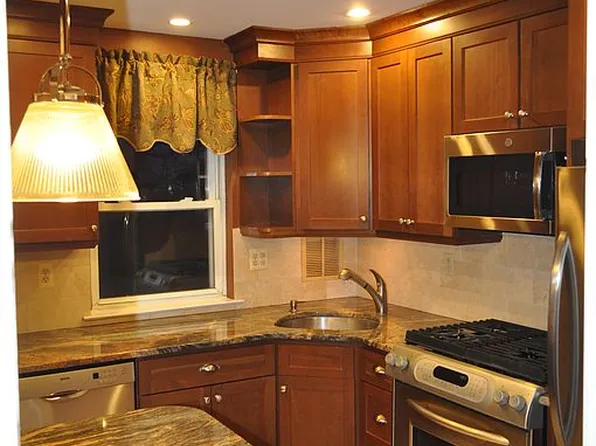 2467 Route 10 APT 42-7B, Morris Plains, NJ 07950