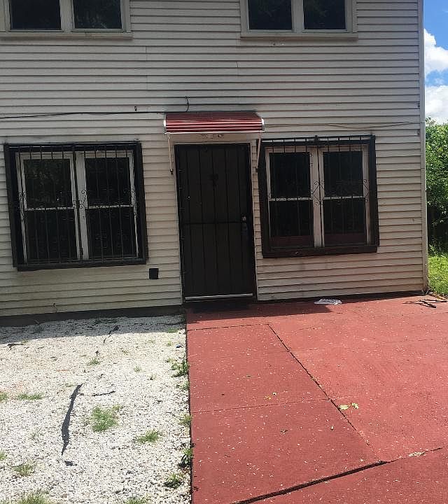 1st image of 30 Thelma Ct #A