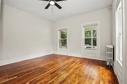 35 Oak Ave #1 — Photo 16