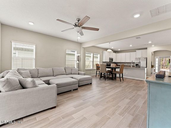 4th image of 10106 PAVNES CREEK Drive