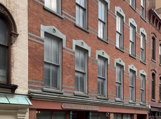 37 Maiden La The Mark On, Albany, NY 12207