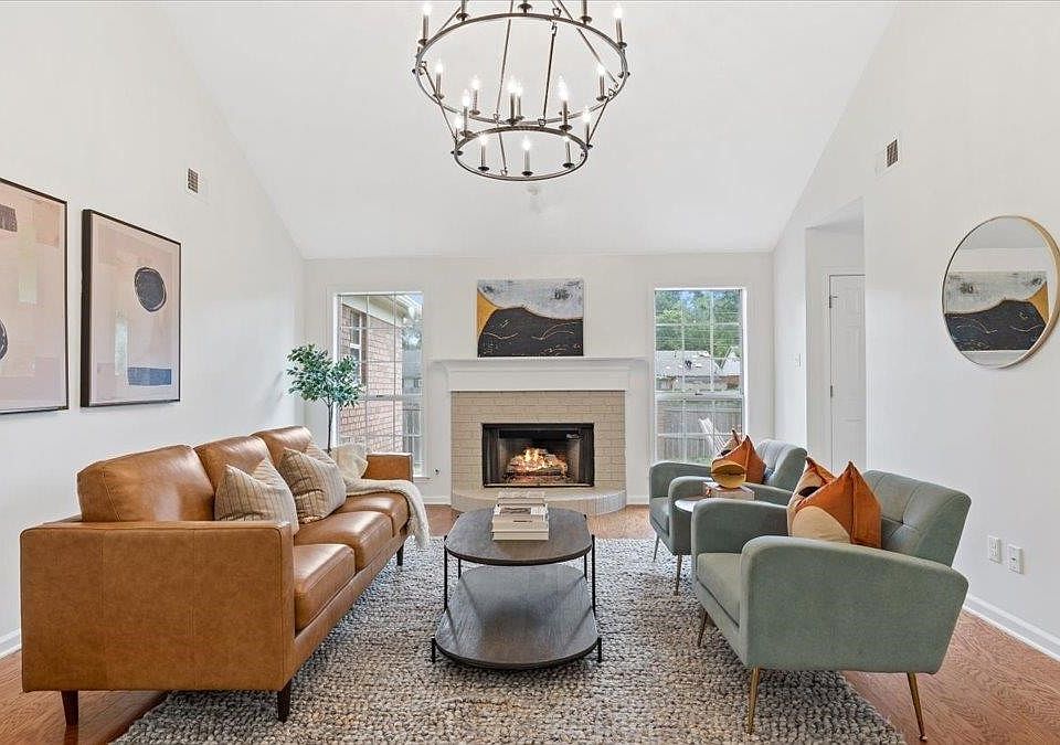 1st image of 3620 Gillia Cir E