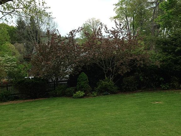 2nd image of 108 Greenbrier Ave