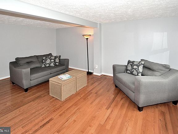 5th image of 2949 Paddock Wood Ct