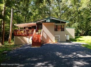 1826 Bluegrass Ln, Effort, PA 18330