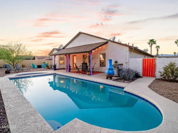 9986 E Stella Rd, Tucson, AZ 85730