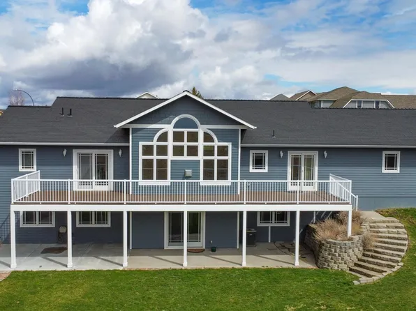 1145 Sunnyside Dr E, Pullman, WA 99163