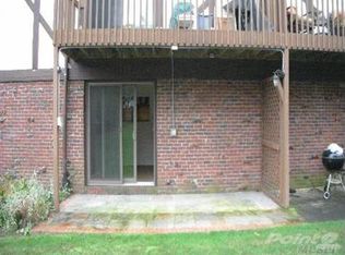 9 Bailey Ct, Middle Island, NY 11953