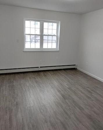 2nd image of 59 Dahlgren Pl Floor 2