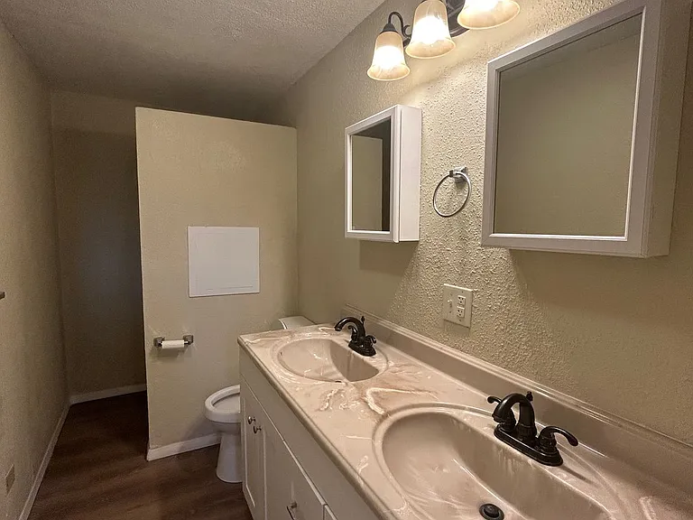 947 & 949 Renee Ave — Photo 12