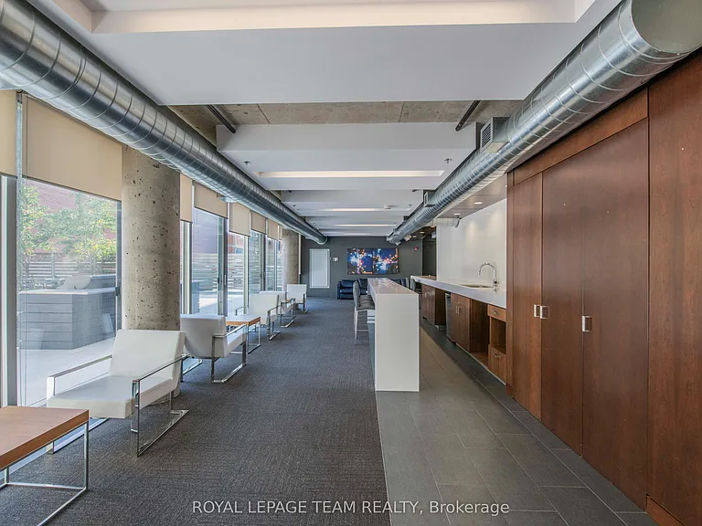 360 McLeod St #306 — Photo 25