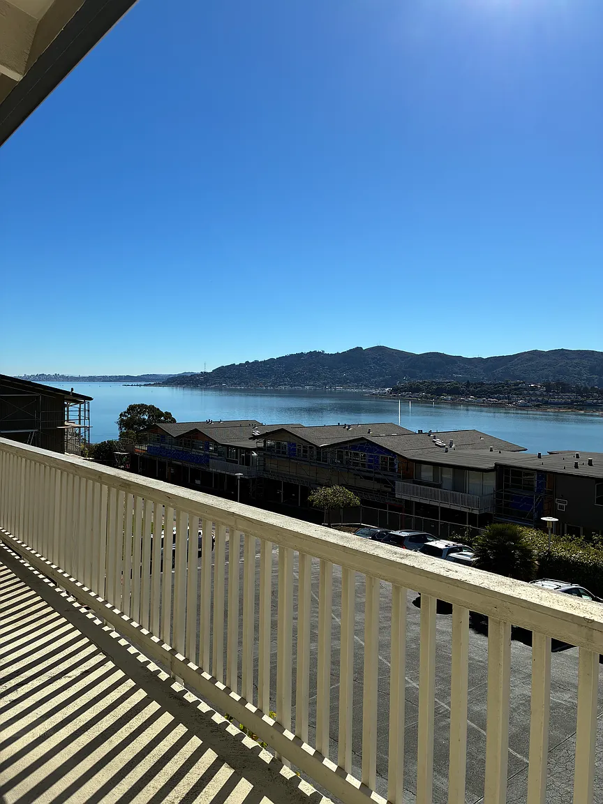 9 Janet Way APT 14 photo 1