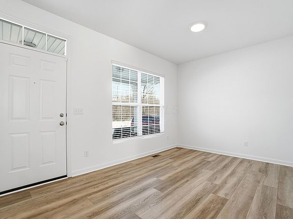 3rd image of 6245 Kemp St