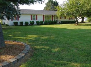 5082 Upper Mountain Rd, Lockport, NY 14094