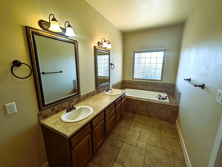 2835 1/2 Kelso Mesa Dr — Photo 7