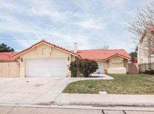 45323 Essex Ln, Lancaster, CA 93534