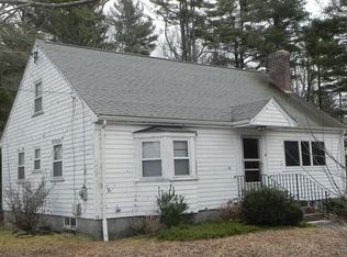 16 Barros Dr, Marion, MA 02738