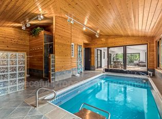 6025 Stonehaven Ct, Midland, MI 48640