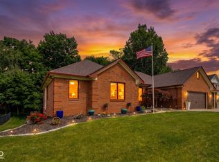 10 Stratford Way, Danville, IN 46122