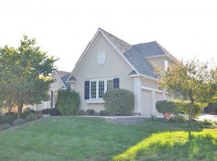14902 Outlook Ln, Overland Park, KS 66223