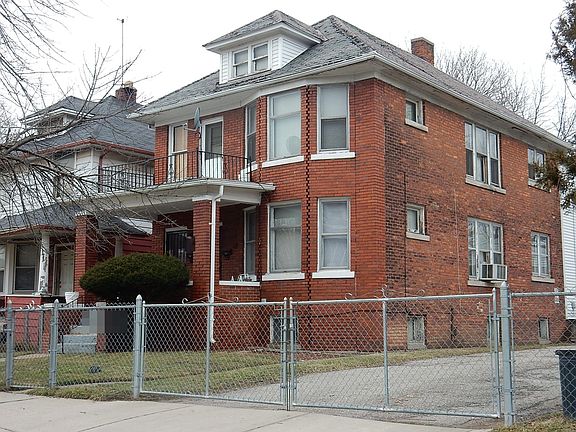 3rd image of 212 Pasadena St #214