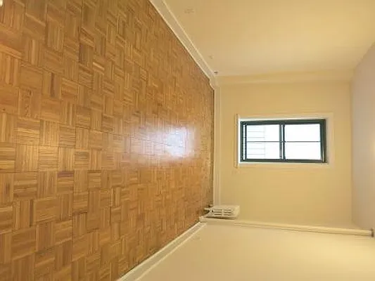 Rented by City & Suburban | media 18