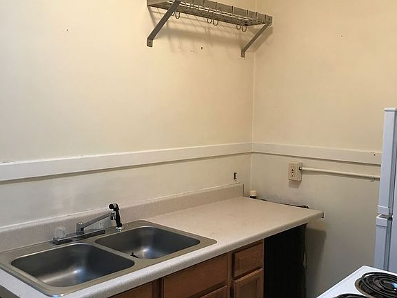 3rd image of 441 Division Ave S #443D