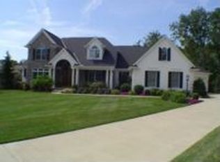 1008 Reigh Count Dr, Union, KY