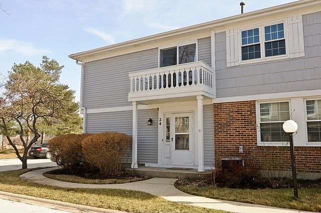 1st image of 24 Fernwood Ct